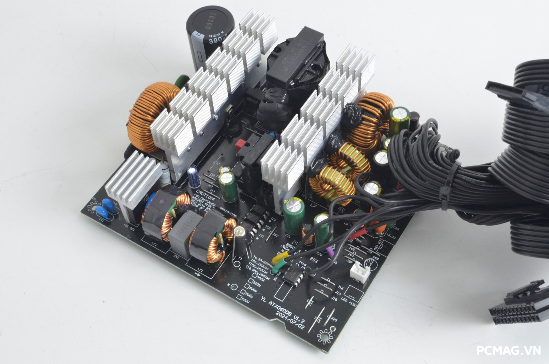 Đánh giá Nguồn 1ST PLAYER DK Premium Bronze 7.0 700W