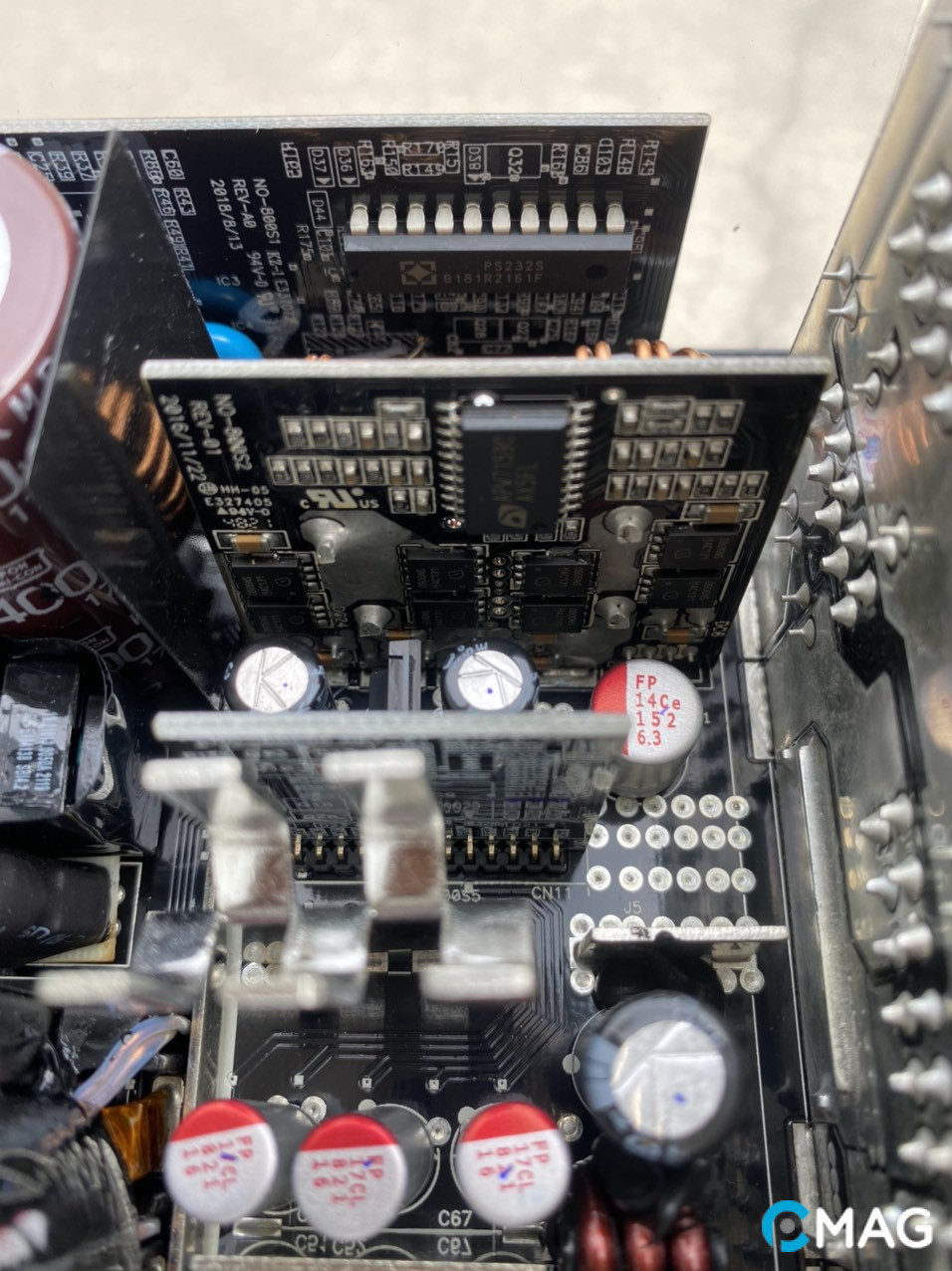 Đánh giá bộ nguồn Jetek RM Series Modular 1050 Gold – Mang lại chất lượng cao và sự tin cậy lớn cho một thương hiệu Việt