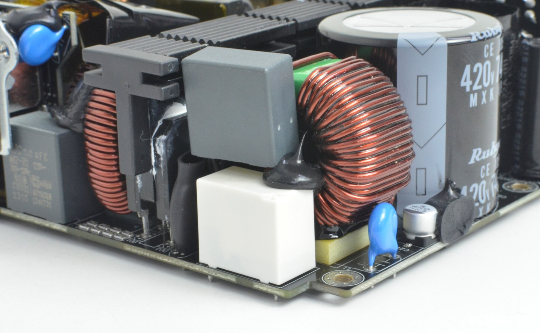 Đánh giá Corsair SFX SF1000 1000W