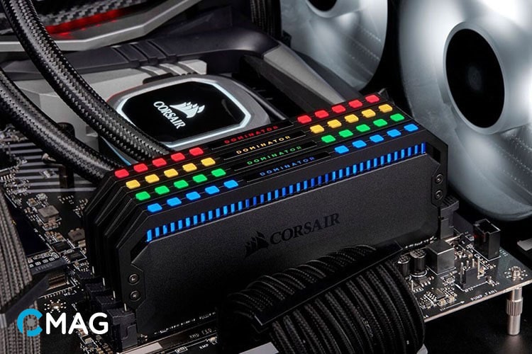 Bo mạch chủ có 4 khe RAM và bạn có 4 thanh RAM