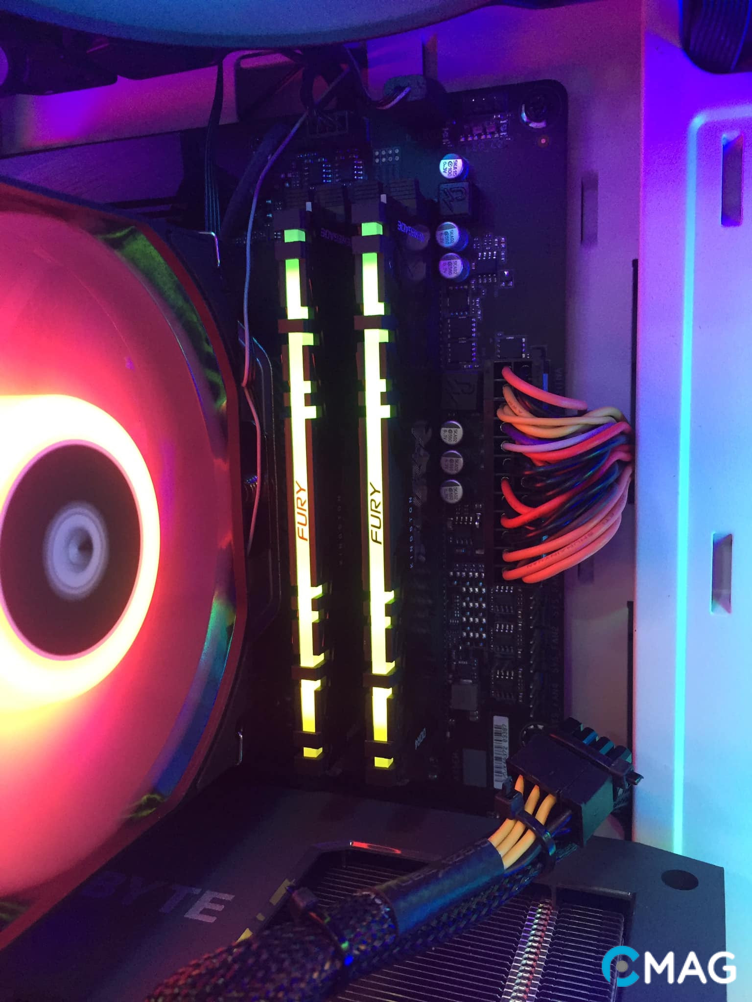 Hệ thống PC thử nghiệm