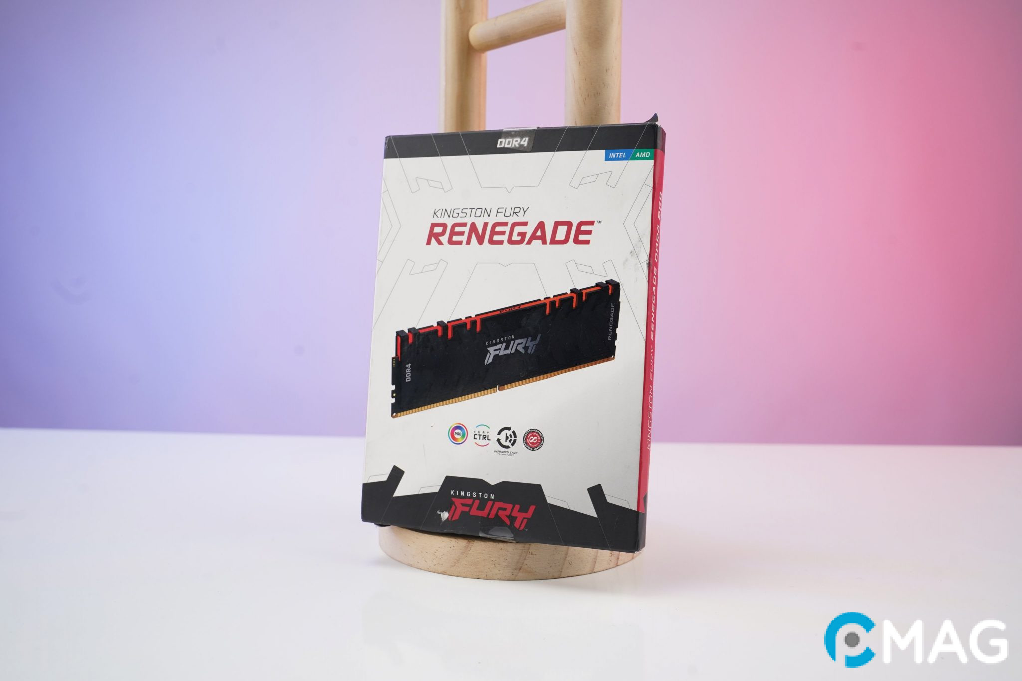 FURY Renegade RGB DDR4-4600 CL19