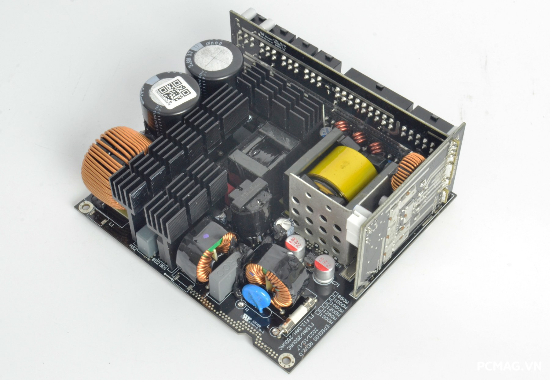 Phanteks AMP GH 1200W ATX3.1/PCIe5.1