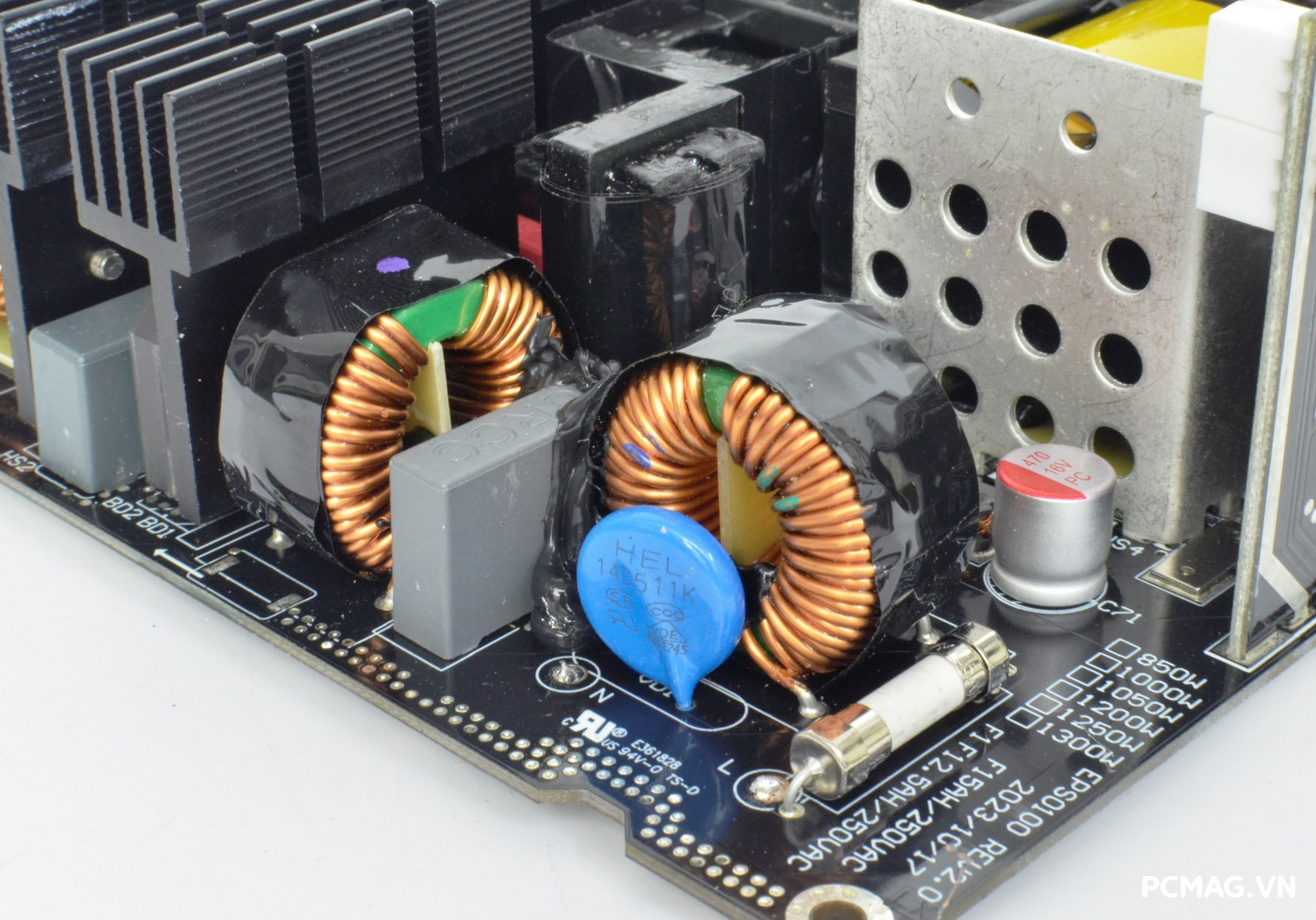 Phanteks AMP GH 1200W ATX3.1/PCIe5.1