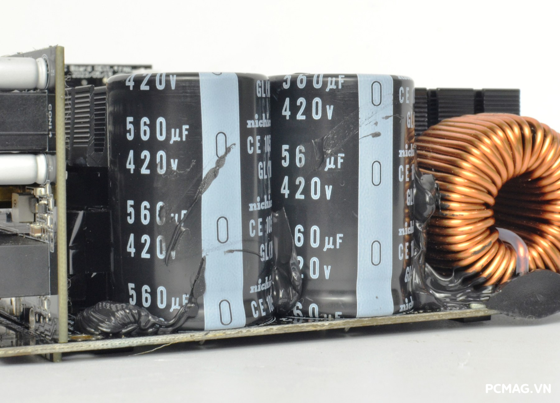 Phanteks AMP GH 1200W ATX3.1/PCIe5.1