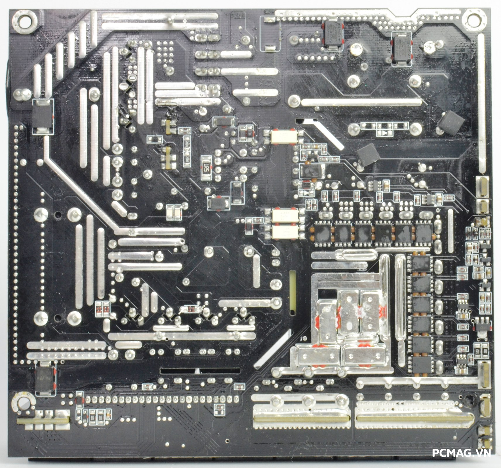 Phanteks AMP GH 1200W ATX3.1/PCIe5.1