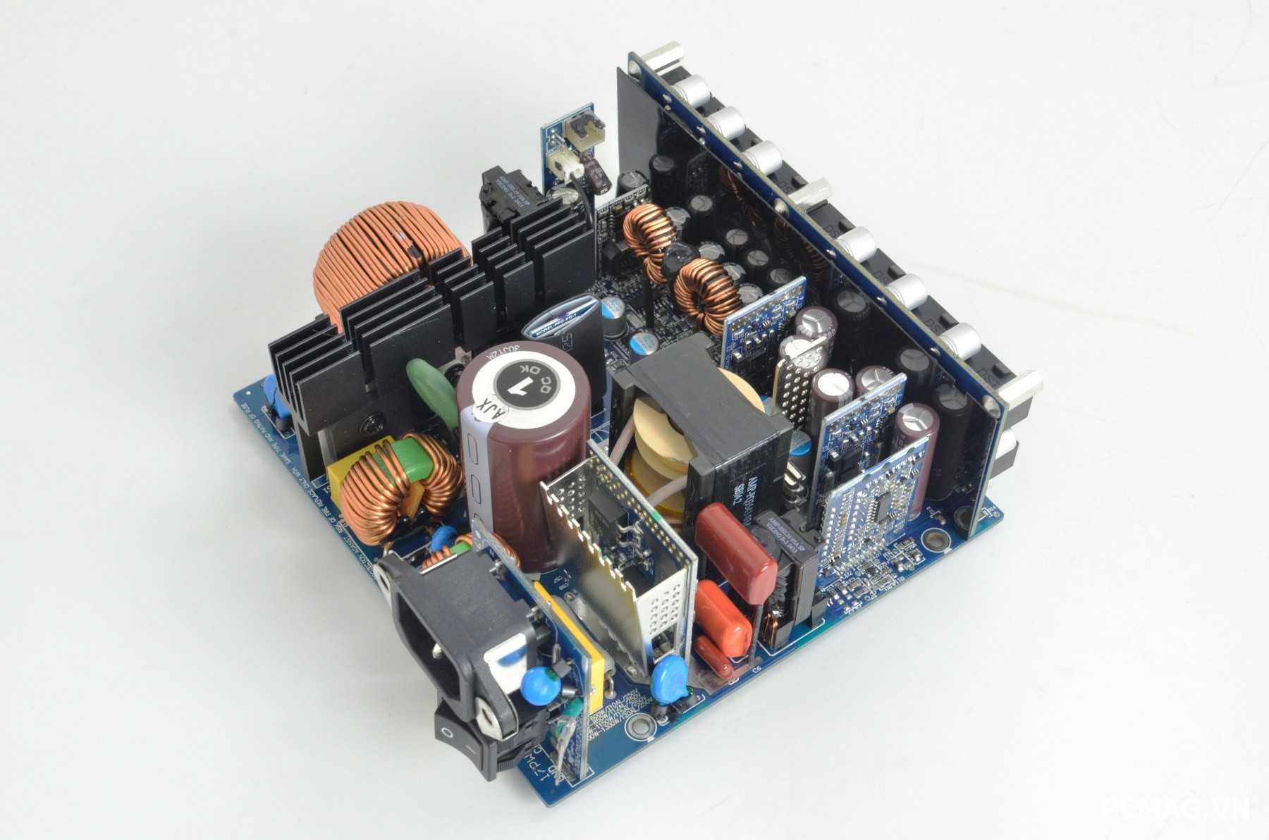 Đánh giá PSU Super Flower Leadex VII Gold 1000W