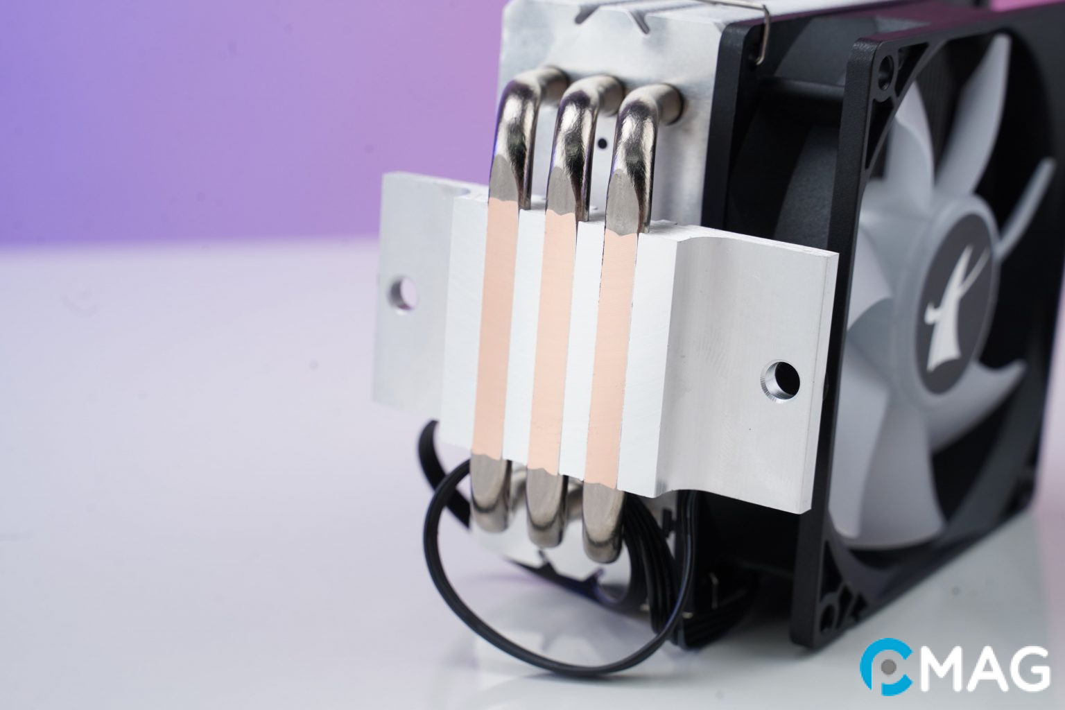 tan-nhiet-khi-gia-300k-can-core-i9-12900k-6 Tản nhiệt SSTC-AC3H92RGB